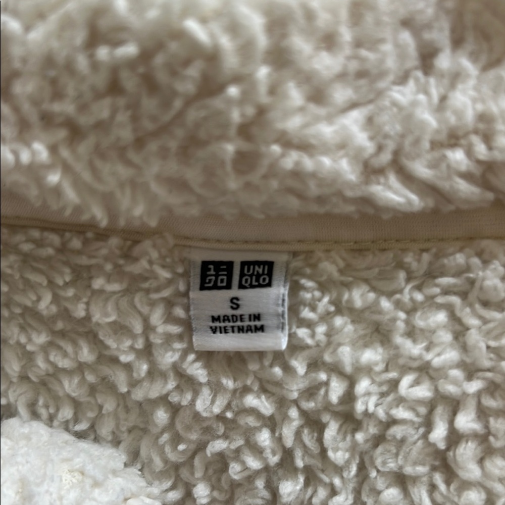 Uniqlo Off-White Sherpa Jacket